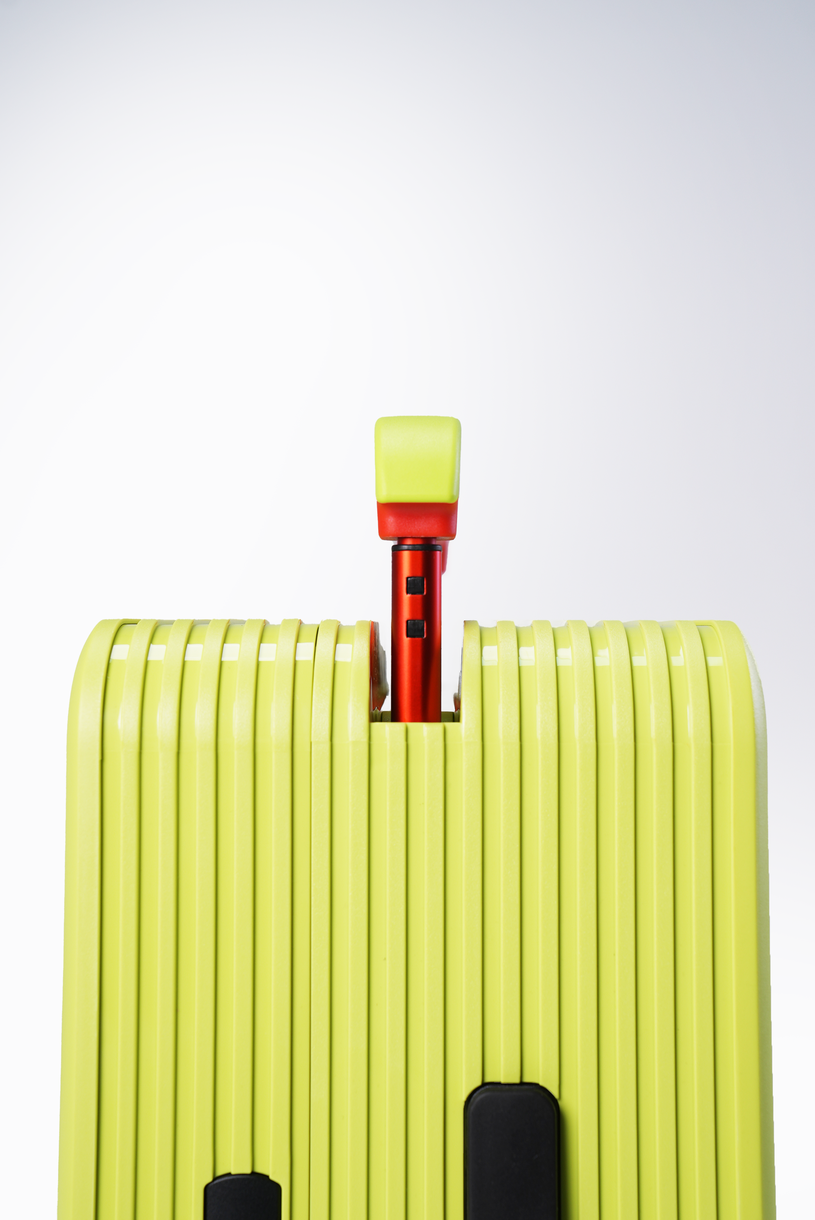 BUSCAR ACID LIME CABIN BAG