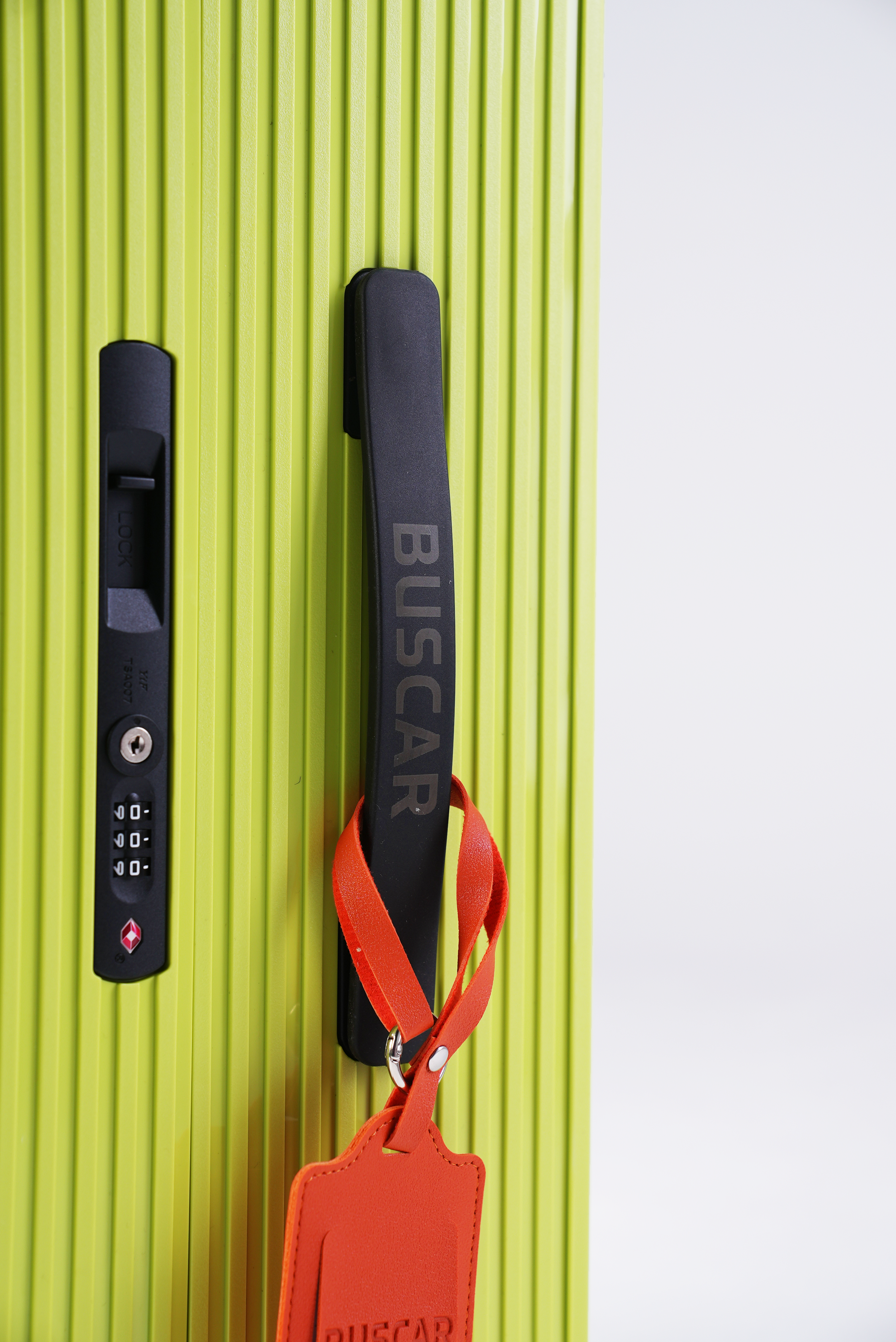 BUSCAR ACID LIME CABIN BAG