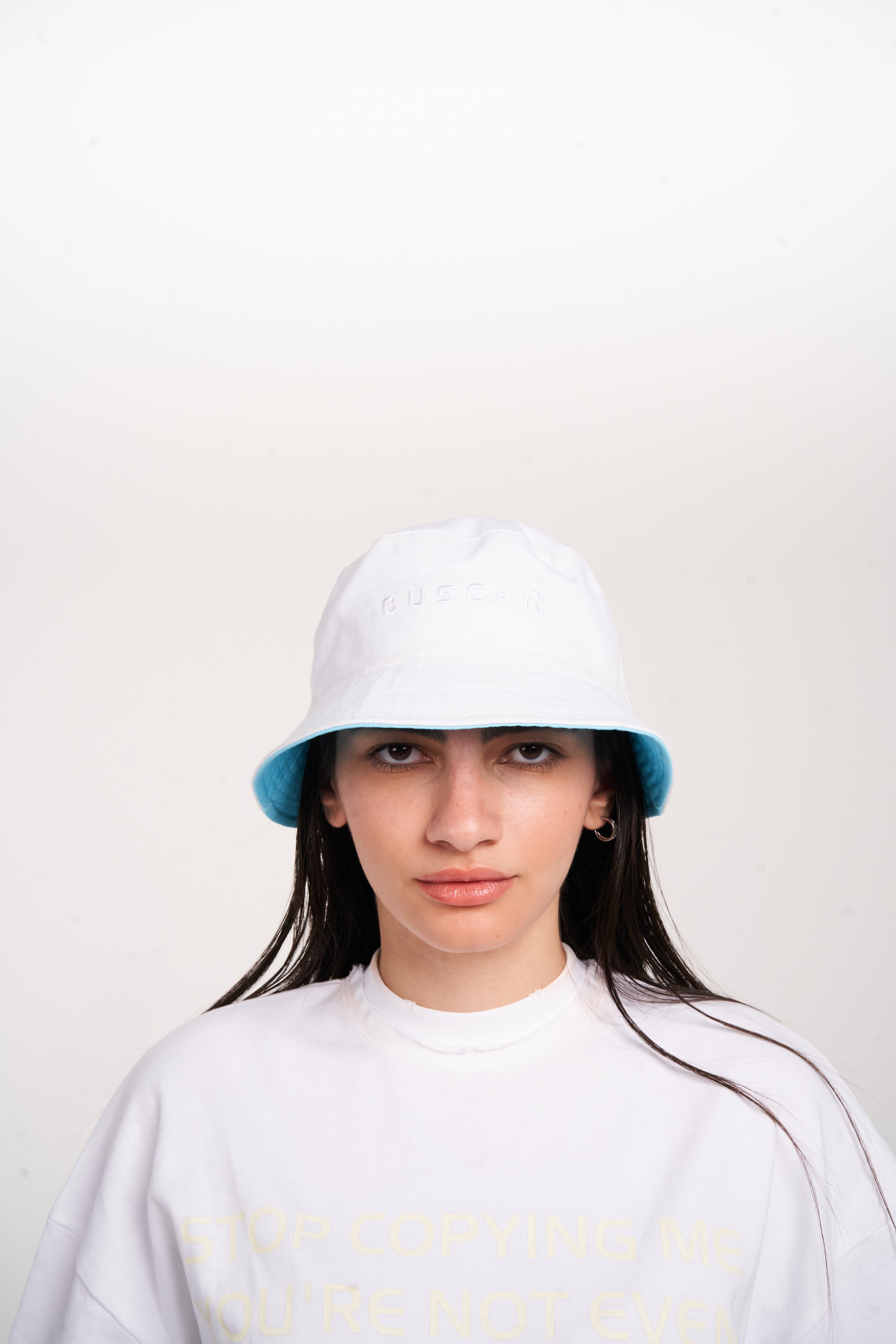 BUCKET HAT WHITE & BABY BLUE