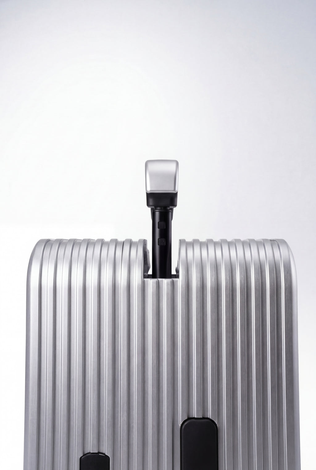 BUSCAR SOFT TITANIUM CABIN BAG