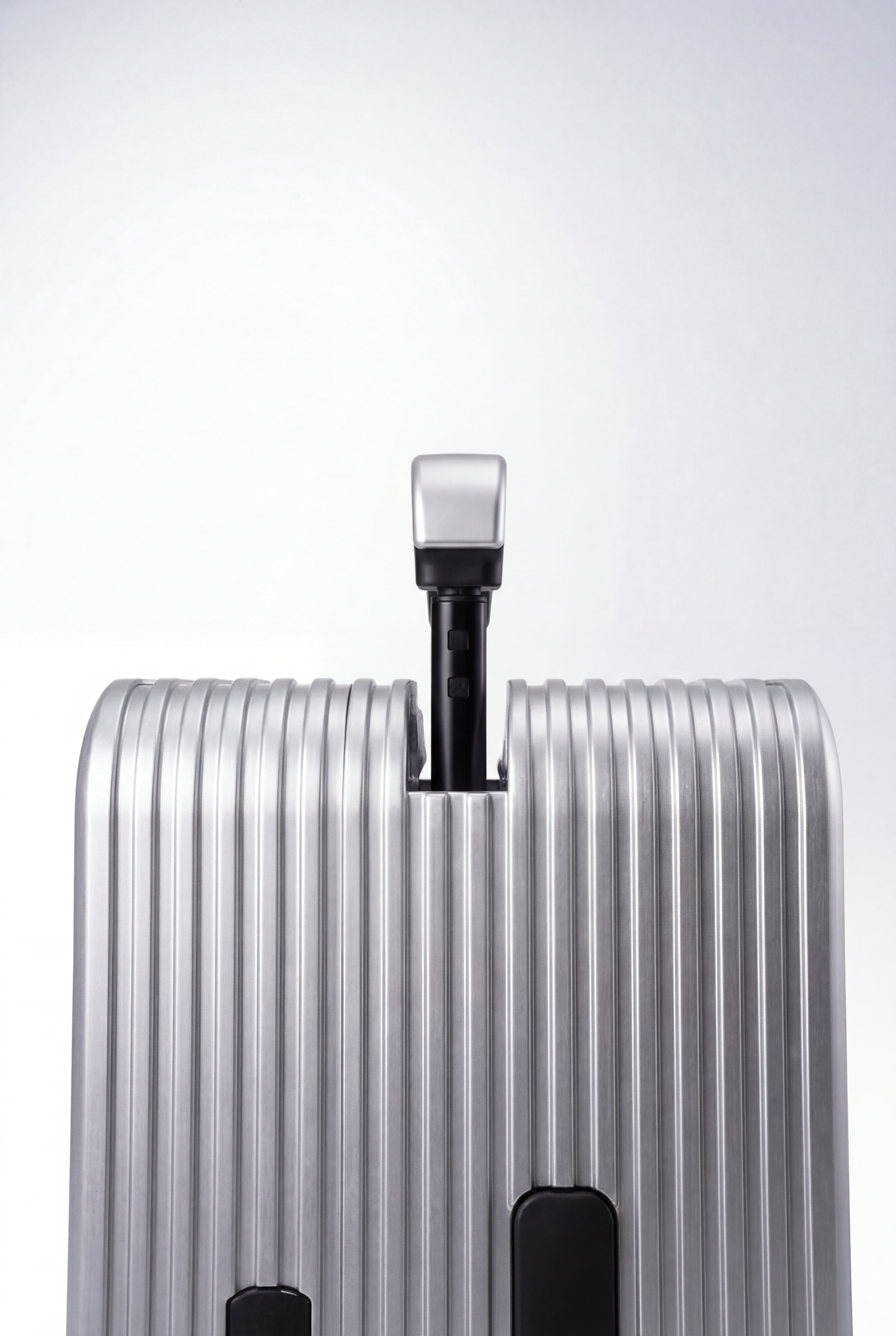 BUSCAR SOFT TITANIUM CABIN BAG